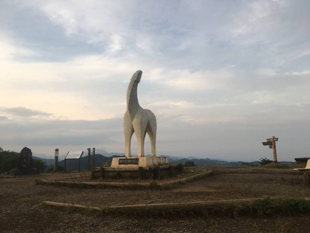 陣馬山山頂