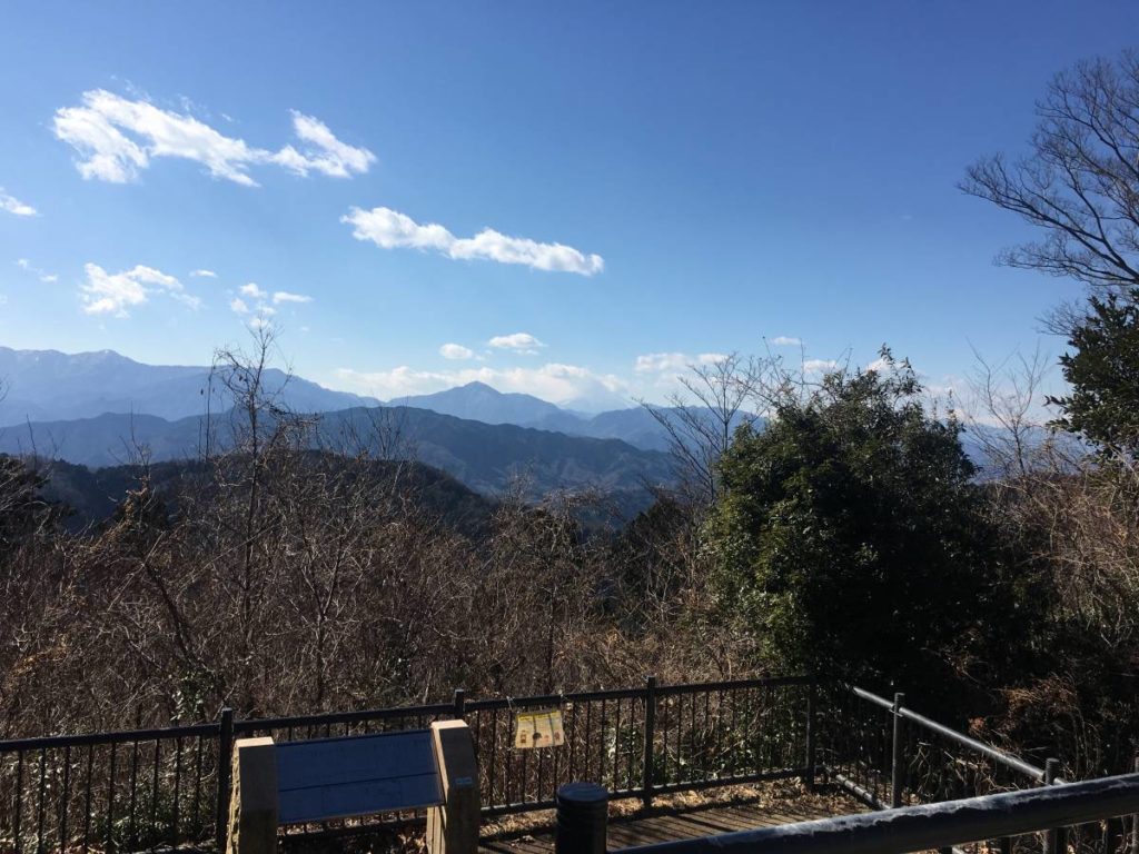 高尾山山頂から